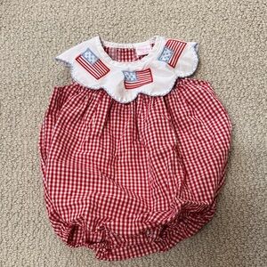 Stitchy Fish Flag Bubble